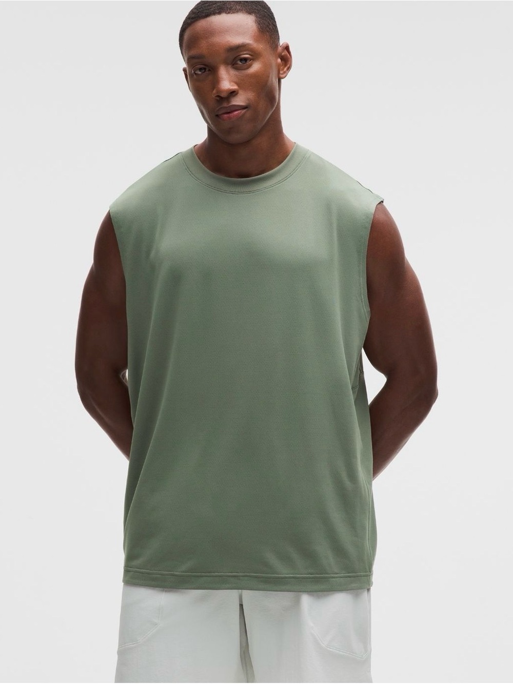 NWT Lululemon Men's Easyset Train Sleeveless Tank in Willow Color